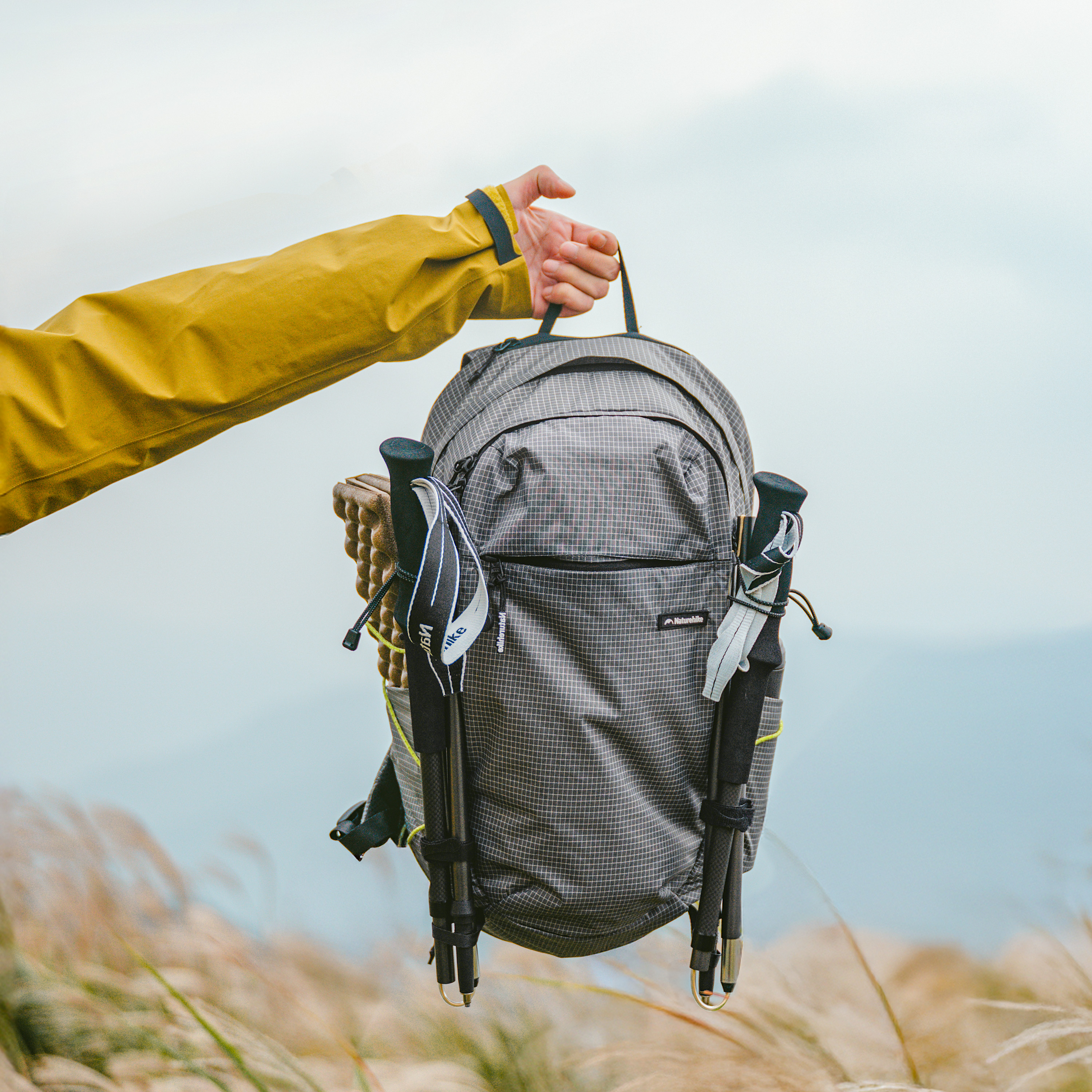 Naturehike batoh Oxygen 20l 680g - šedý